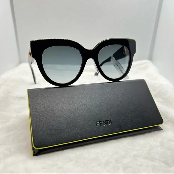 Fendi Sunglasses New Authentic Classic Black Sunglasses New Vintage Fendi FS 229 Sunglasses Mod. FS 229 Onyx Shiny  main image 2